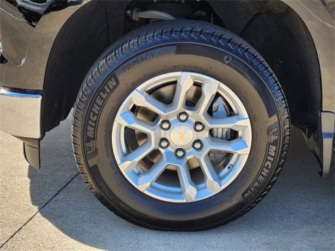 Used 2024 Chevrolet Silverado 1500 LT w/ Protection Package RWD image 17
