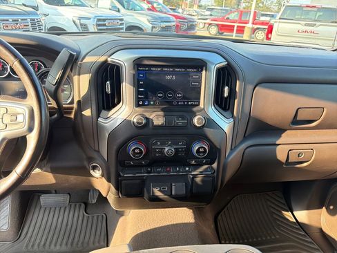 Certified 2022 Chevrolet Silverado 1500 LT image 20