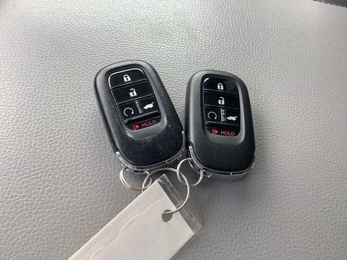 Used 2025 Honda Pilot EX-L image 21