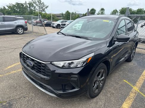 Used 2024 Ford Escape ST-Line w/ Tech Pack #1 AWD/4WD image 28