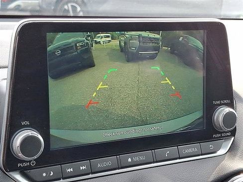 Certified 2023 Nissan Sentra SV FWD image 18