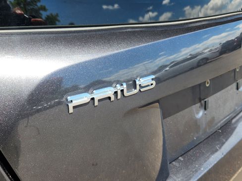 Used 2018 Toyota Prius Three w/ Advanced Technology Package FWD image 20