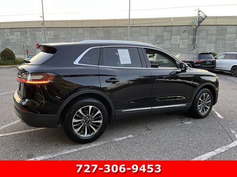 Used 2023 Lincoln Nautilus FWD w/ Premium Package image 8
