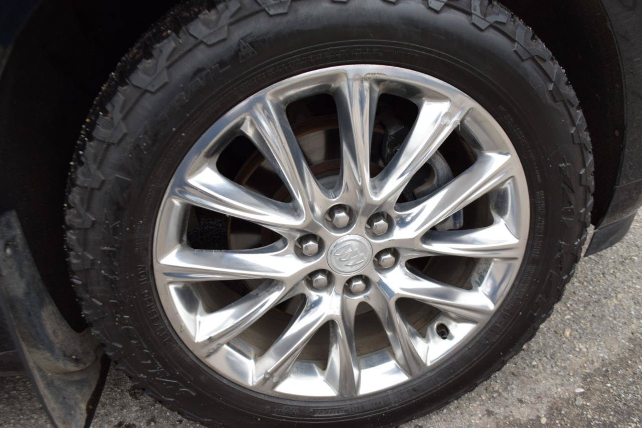 Used 2018 Buick Enclave Premium w/ Trailering Package AWD/4WD image 39