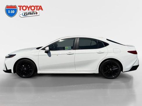 Certified 2025 Toyota Camry SE w/ Convenience Package FWD image 2