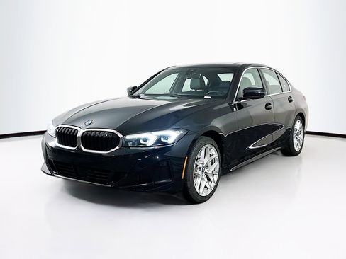 Used 2025 BMW 330i Sedan image 3