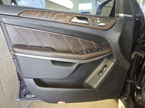 Used 2017 Mercedes-Benz GLS 63 AMG 4MATIC image 35