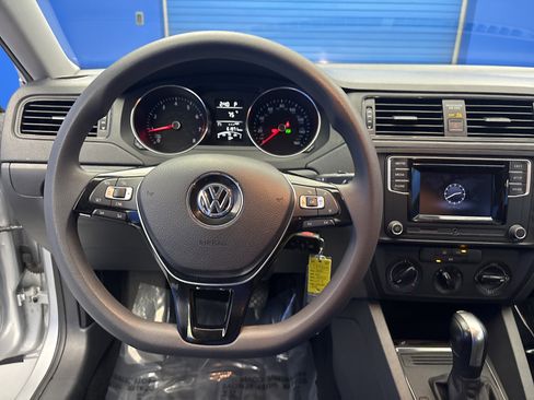 Used 2016 Volkswagen Jetta S FWD image 13