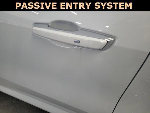 New 2026 GMC Acadia Denali w/ Super Cruise Package image 13