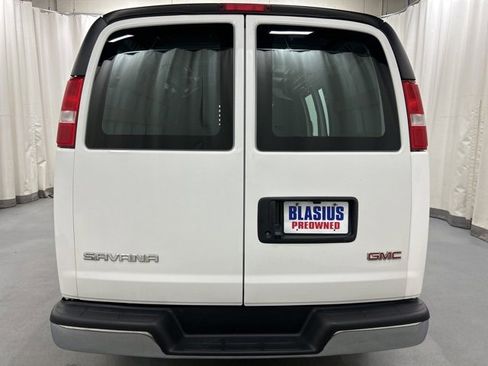 Used 2023 GMC Savana 2500 w/ Driver Convenience Package image 4
