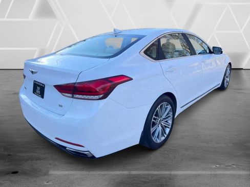 Used 2018 Genesis G80 3.8 RWD image 9