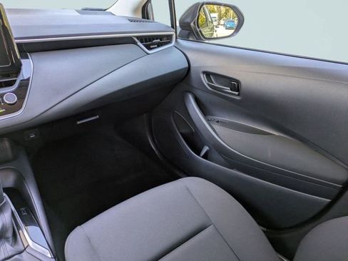 Used 2024 Toyota Corolla LE image 17