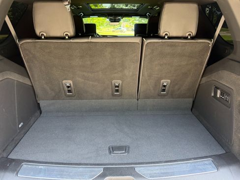 Used 2023 Cadillac Escalade Sport w/ LPO, ONYX Package AWD/4WD image 33