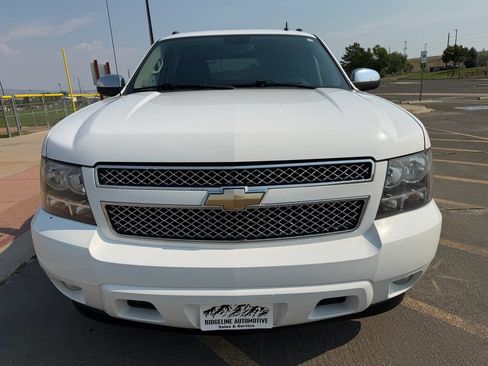 Used 2011 Chevrolet Avalanche LTZ AWD/4WD image 2