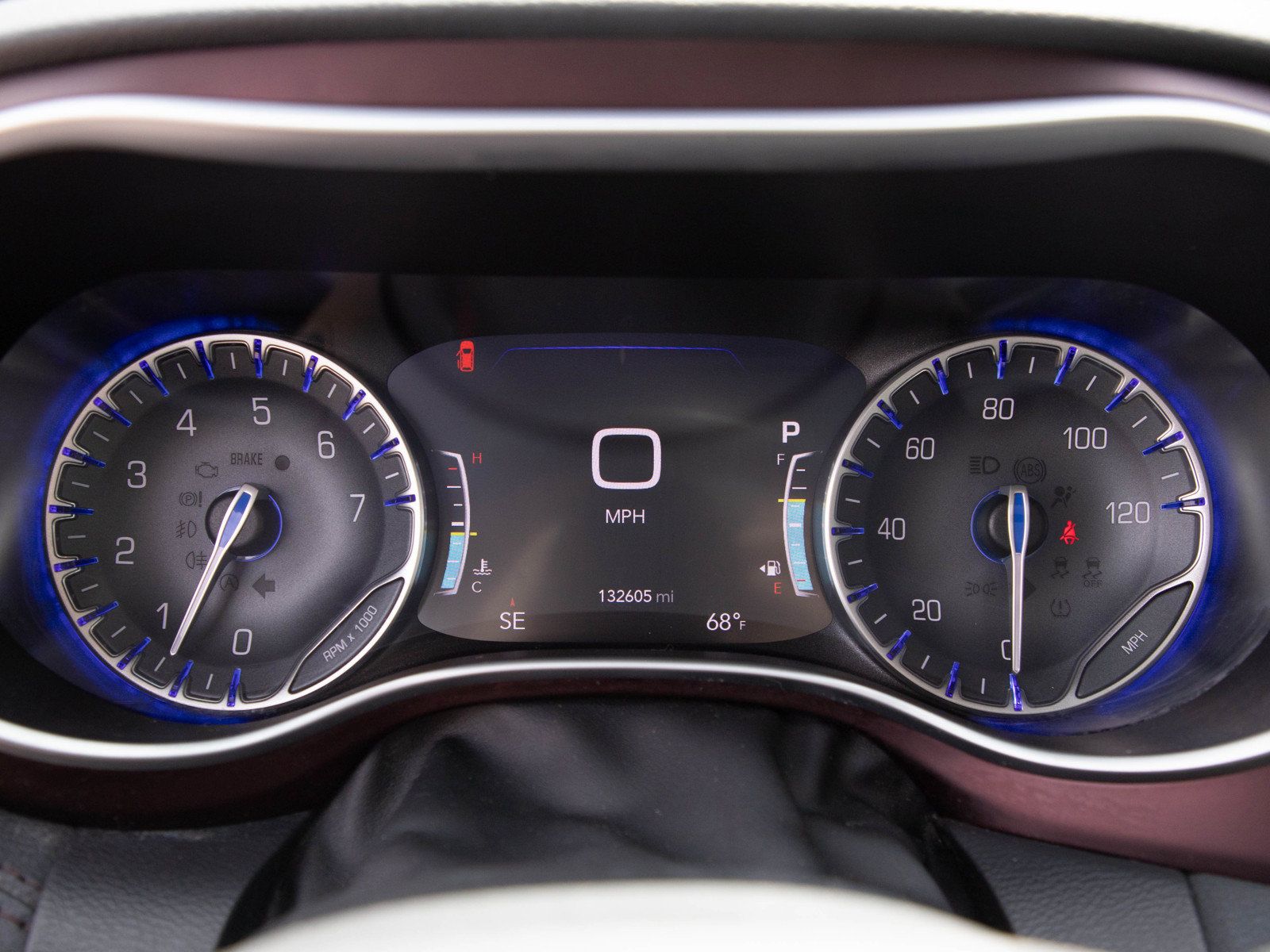 Used 2017 Chrysler Pacifica Limited FWD image 30