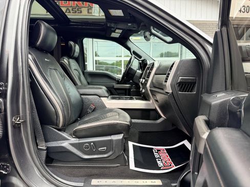 Used 2020 Ford F250 Platinum w/ FX4 Off-Road Package AWD/4WD image 40