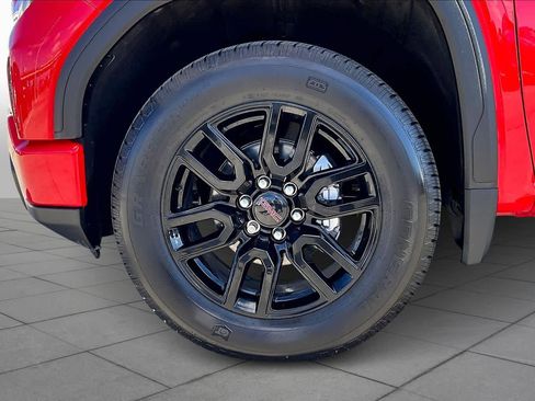 Certified 2025 GMC Sierra 1500 Elevation image 19