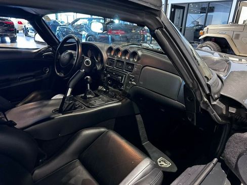 Used 2002 Dodge Viper RT/10 RWD image 20