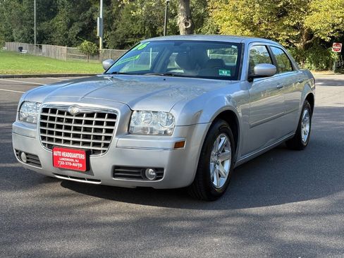 Used 2006 Chrysler 300 Touring image 1