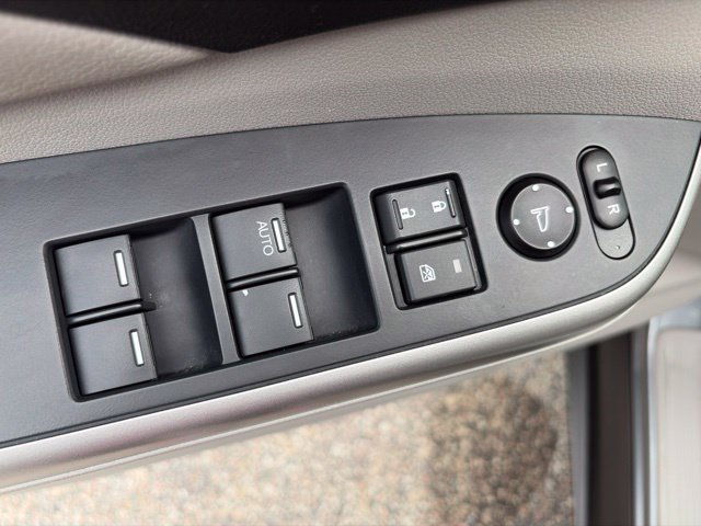 Used 2013 Honda CR-V EX-L image 23