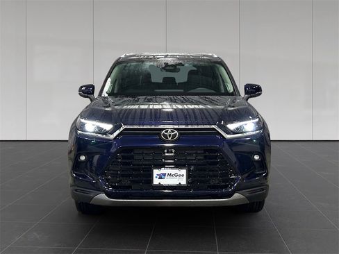 New 2026 Toyota Grand Highlander Limited image 8