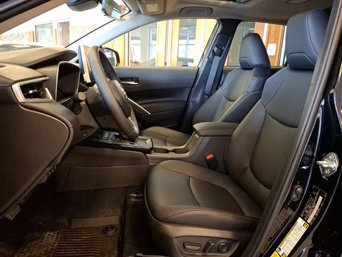 Used 2026 Toyota Corolla Cross XLE w/ Convenience Package image 13