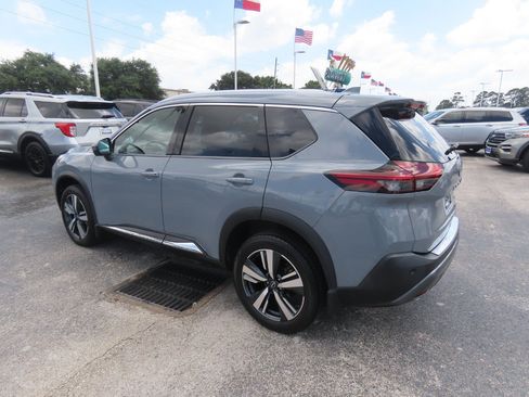 Used 2023 Nissan Rogue SL FWD image 17