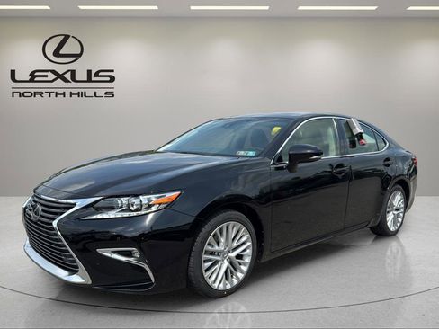 Used 2016 Lexus ES 350 w/ Luxury Package w/Wood Trim FWD image 1