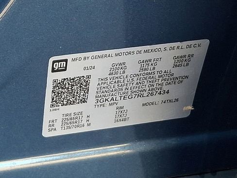 Used 2024 GMC Terrain SLE w/ Driver Convenience Package image 31