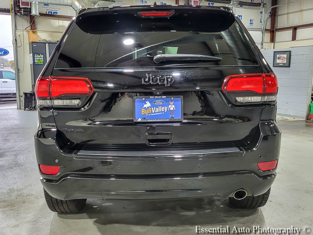 Used 2018 Jeep Grand Cherokee Altitude AWD/4WD image 6