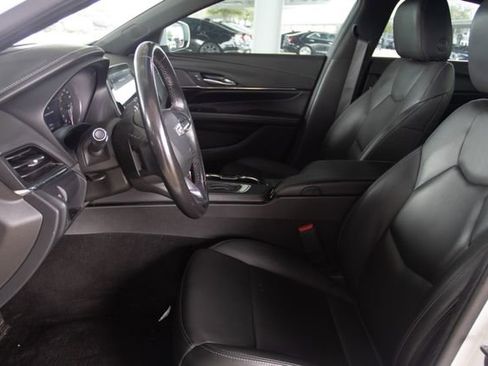 Certified 2023 Cadillac CT4 Luxury w/ Cold Weather Package image 8