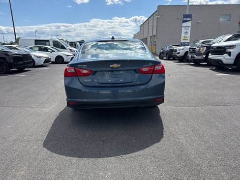 Used 2024 Chevrolet Malibu LT FWD image 3