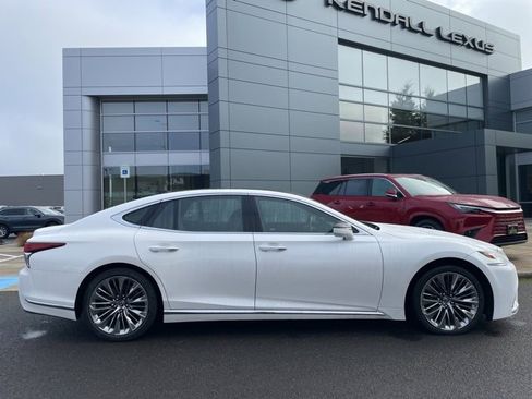 Used 2020 Lexus LS 500 AWD image 3