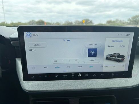 Used 2025 Ford Maverick XLT w/ XLT Luxury Package image 8