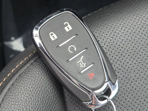 Used 2021 Chevrolet Equinox Premier image 36