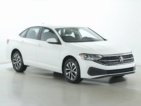 Certified 2024 Volkswagen Jetta S FWD image 9