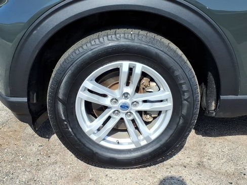 Used 2023 Ford Explorer XLT w/ Equipment Group 202A AWD/4WD image 9