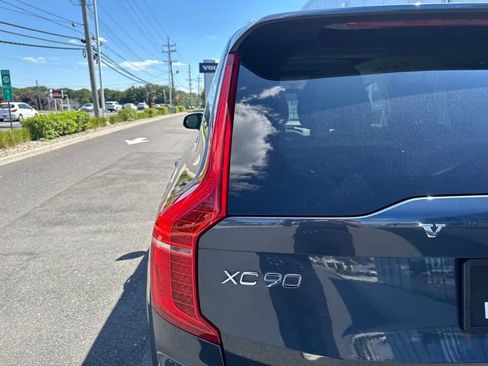 Used 2022 Volvo XC90 T8 Inscription w/ Advanced Package AWD/4WD image 10