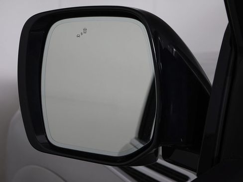 Used 2024 Nissan Armada SV w/ Cargo Package AWD/4WD image 35