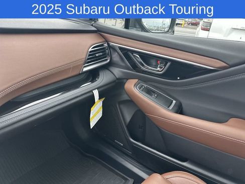 Certified 2025 Subaru Outback Touring AWD/4WD image 19