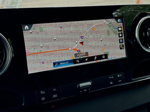 Used 2024 Mercedes-Benz Sprinter 144 Cargo image 18