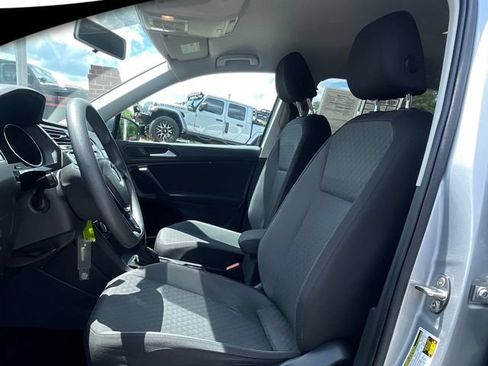 Used 2019 Volkswagen Tiguan S w/ Driver Assistance Package FWD image 10