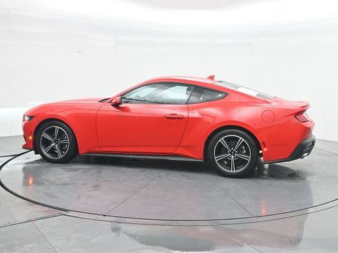 Used 2024 Ford Mustang Premium image 8