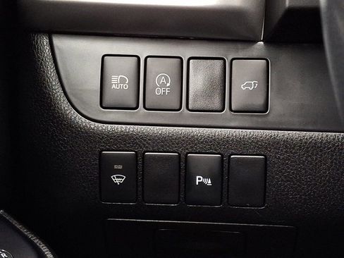 Used 2017 Toyota Highlander Limited image 28