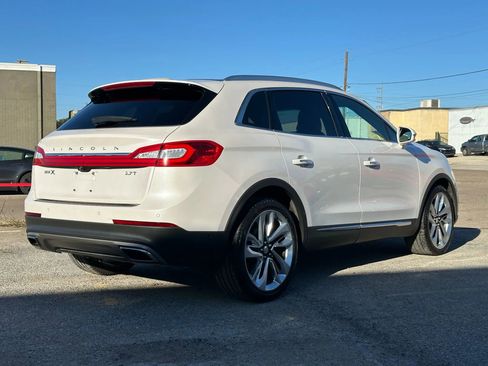 Used 2017 Lincoln MKX Reserve w/ Driver Assistance Package image 7