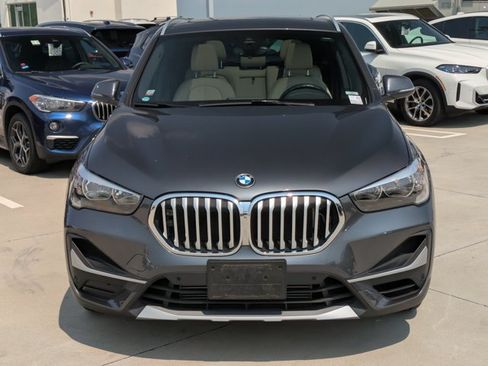 Used 2022 BMW X1 xDrive28i w/ Convenience Package AWD/4WD image 2