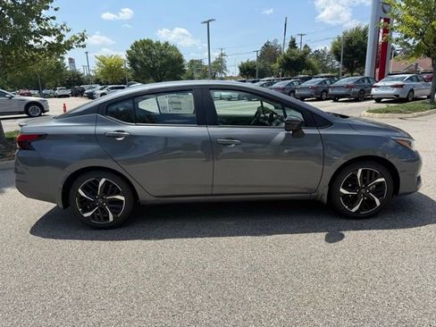 New 2025 Nissan Versa SR w/ Trunk Package image 4