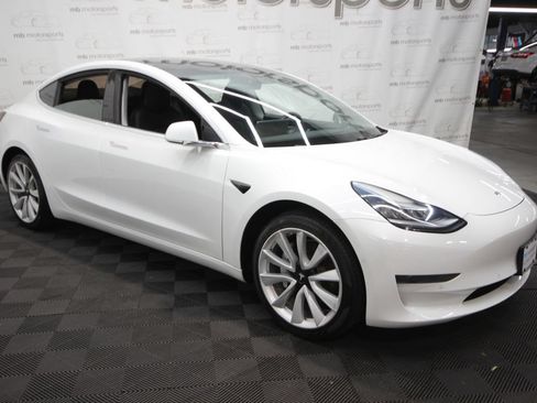Used 2020 Tesla Model 3 Standard Range Plus RWD image 8
