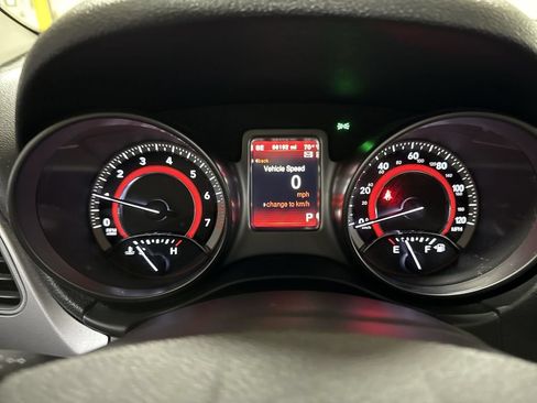 Used 2017 Dodge Journey Crossroad FWD image 12