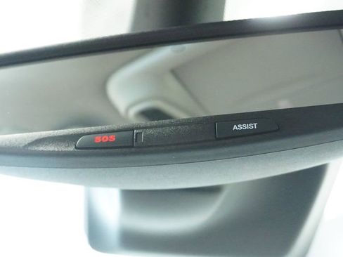 Used 2024 Chrysler Pacifica Limited AWD/4WD image 37